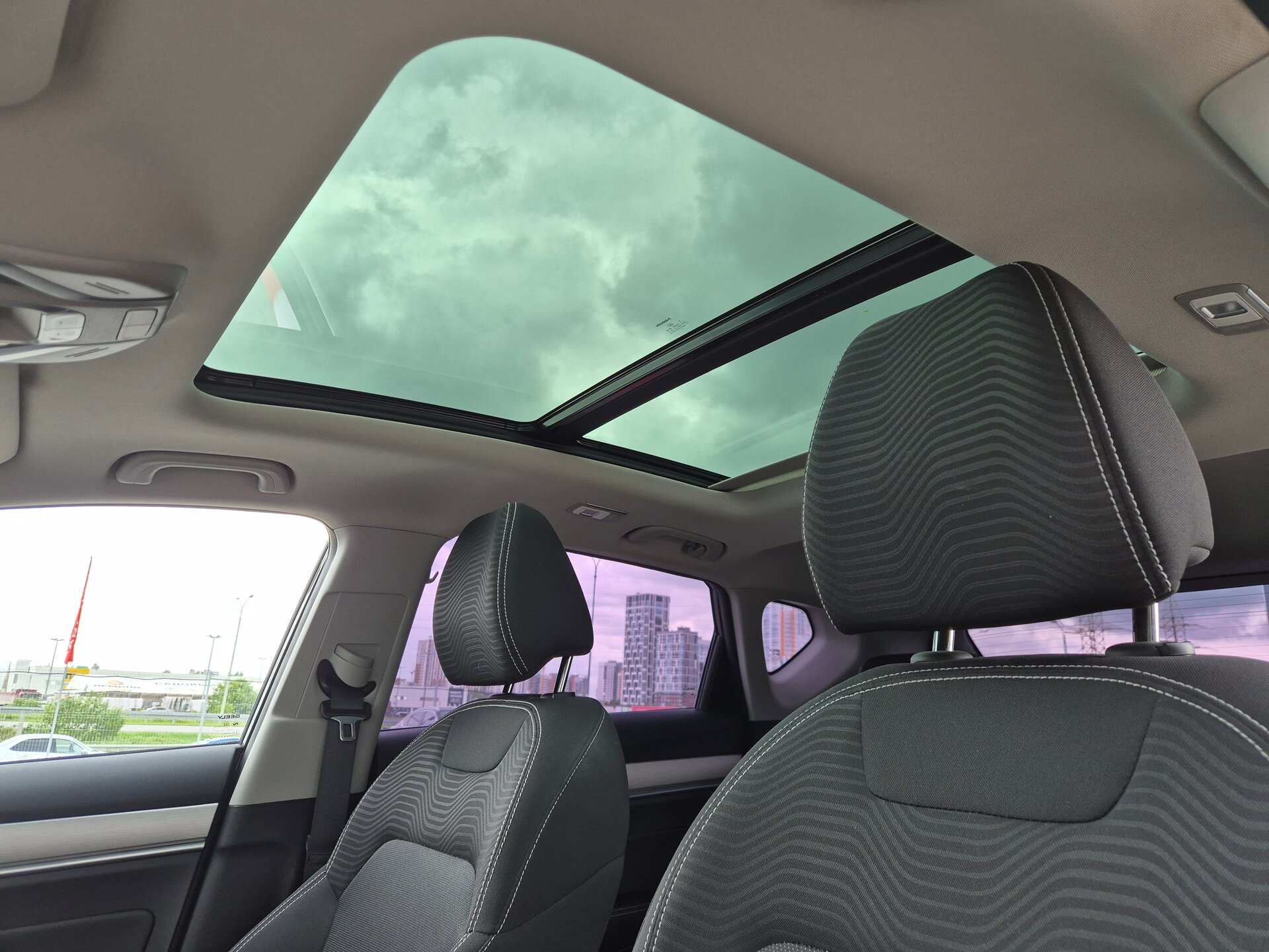 Geely Coolray, I 2023