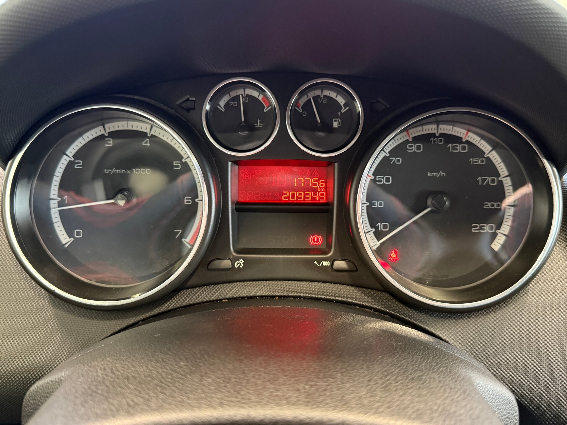 Peugeot 408, I 2013