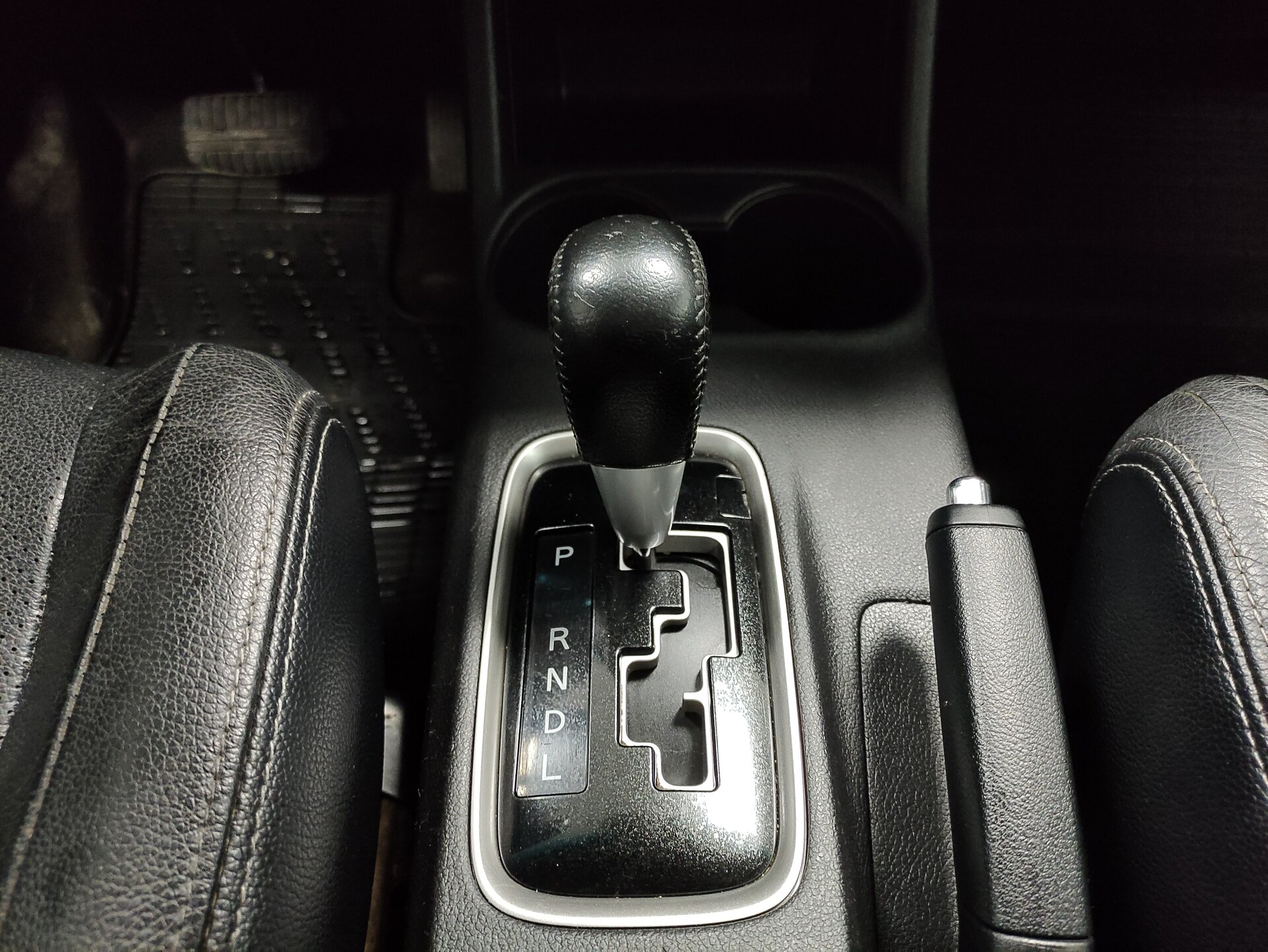 Mitsubishi Outlander, III 2013