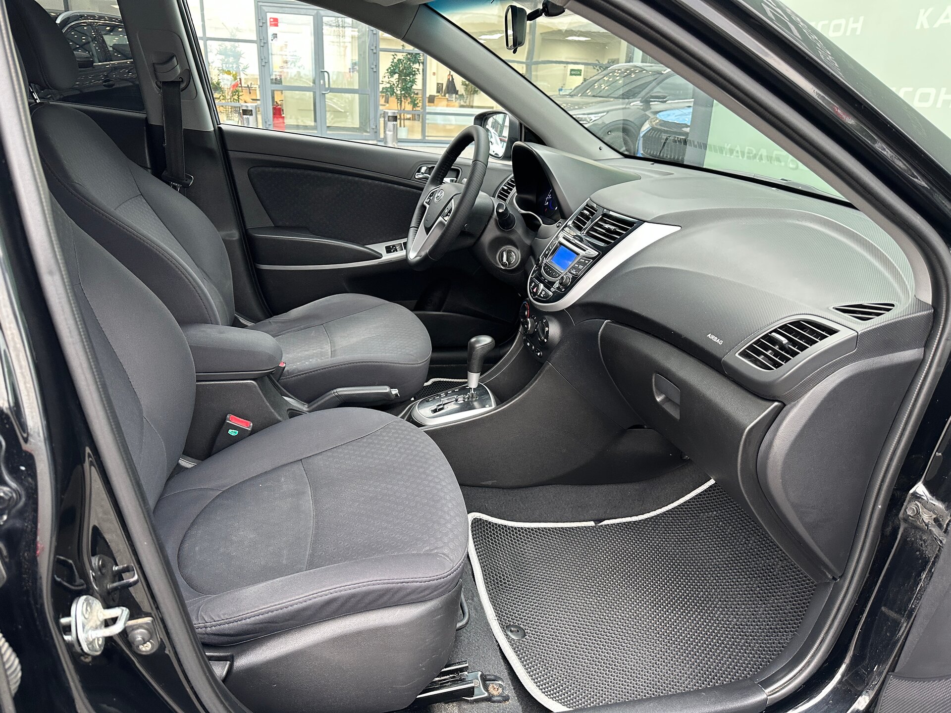 Hyundai Solaris, I 2013