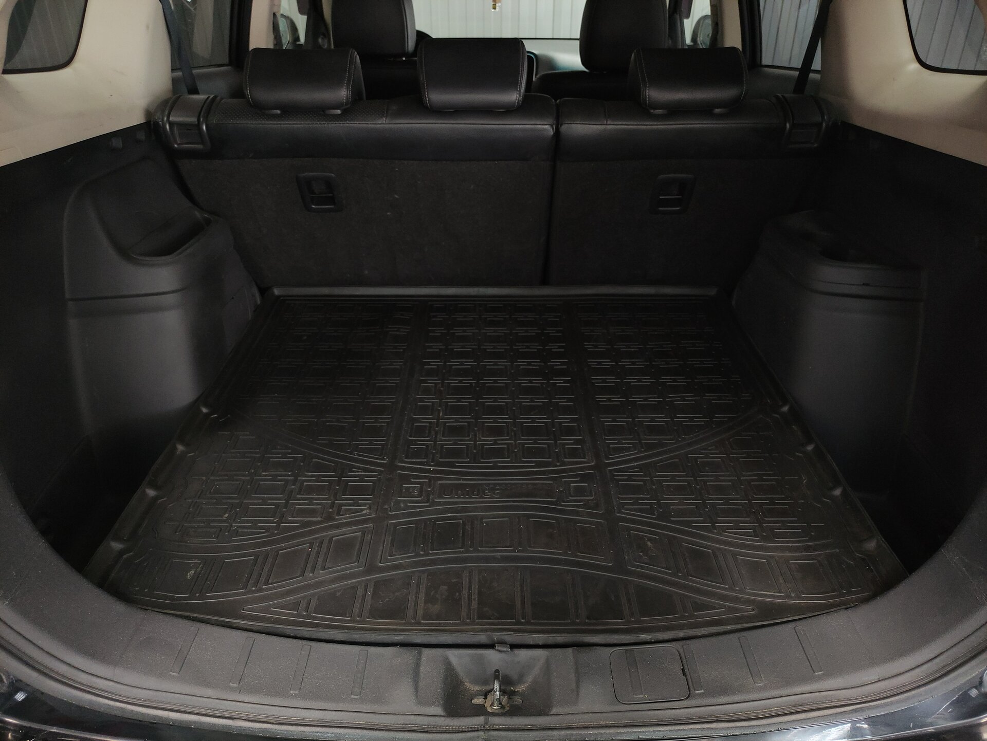 Mitsubishi Outlander, III 2013