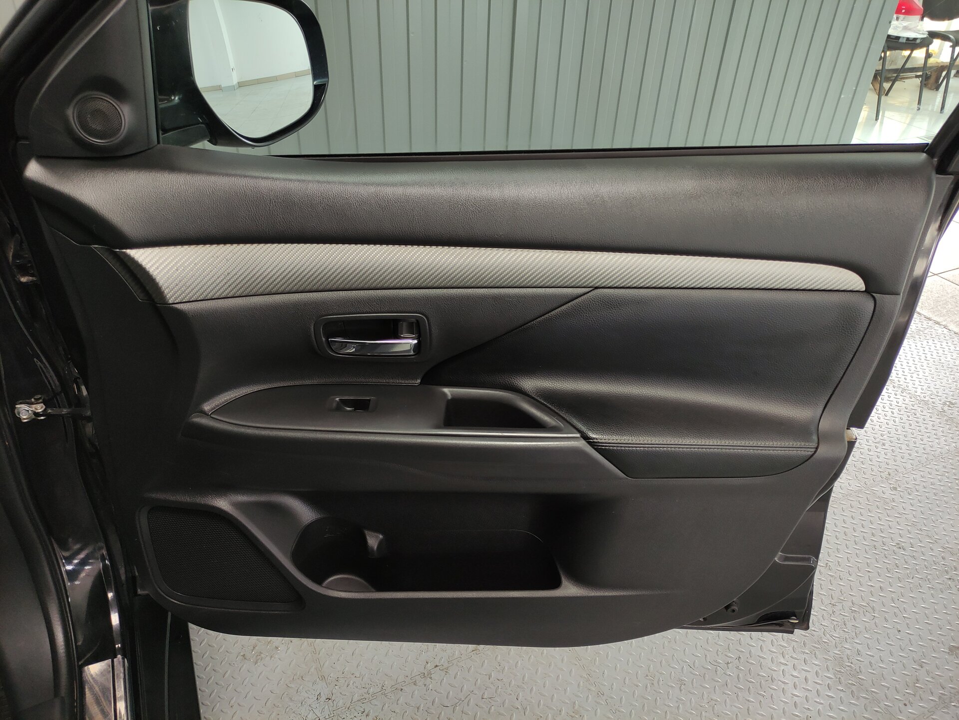 Mitsubishi Outlander, III 2013