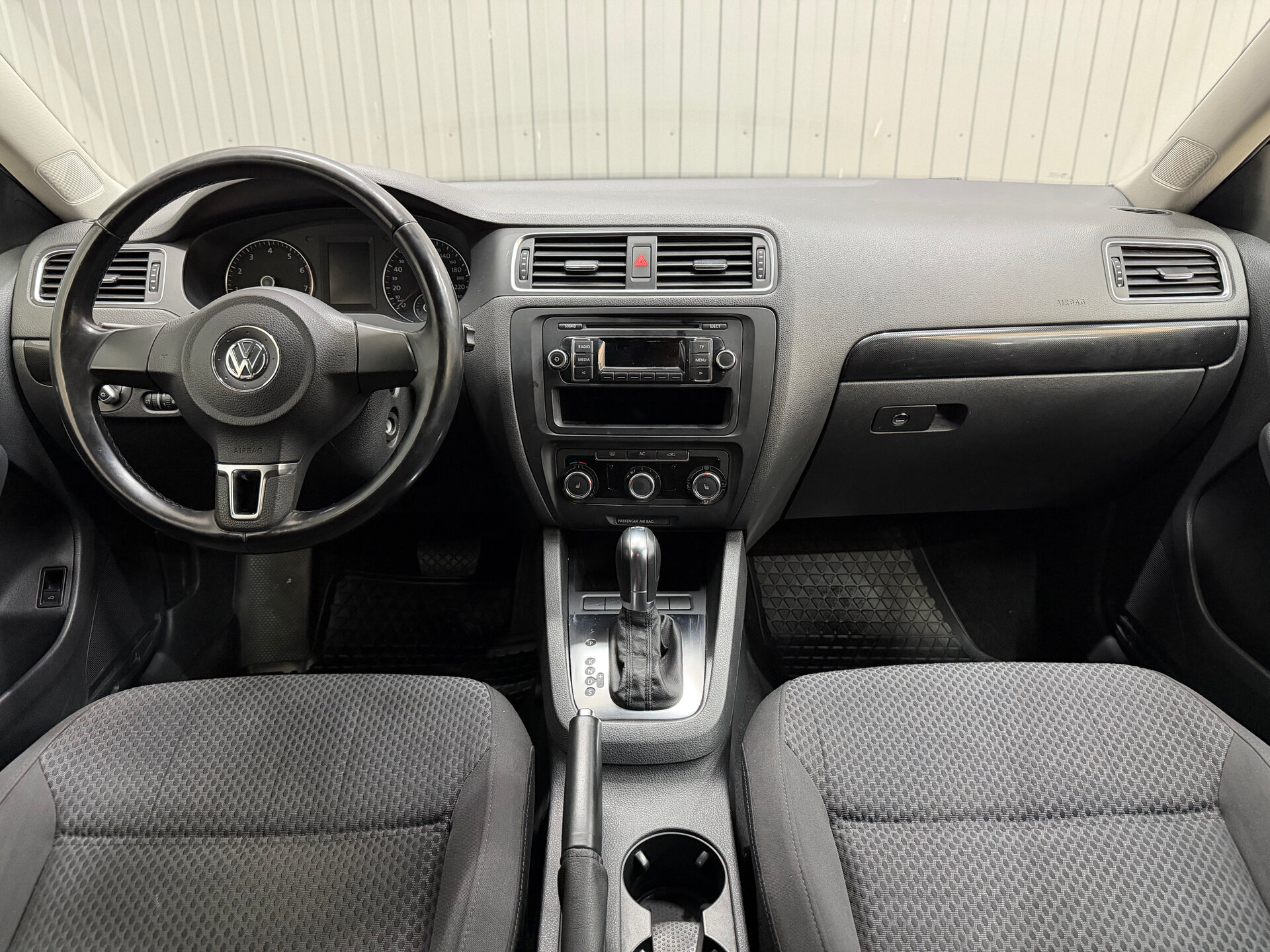 Volkswagen Jetta, VI 2011