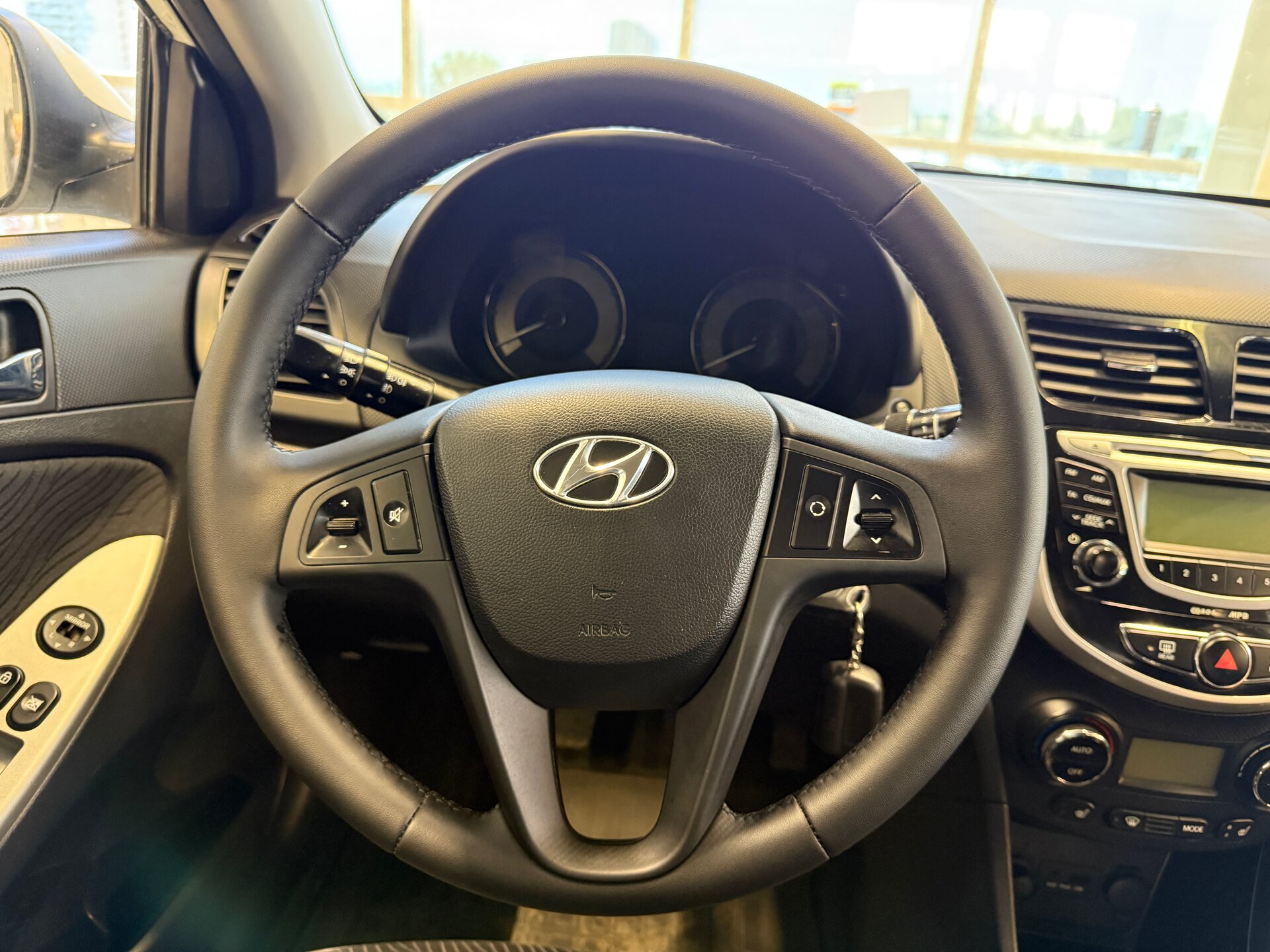 Hyundai Solaris, I 2011