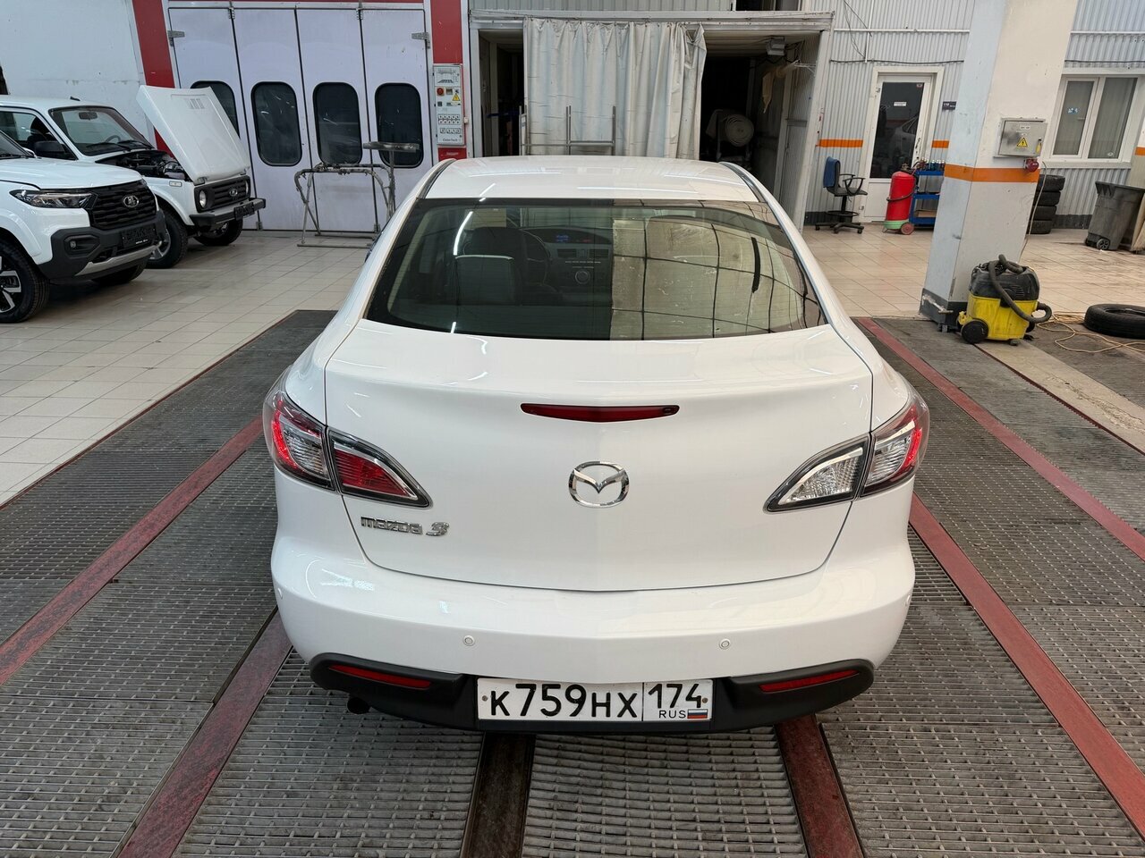 Mazda 3, II (BL) Рестайлинг 2011