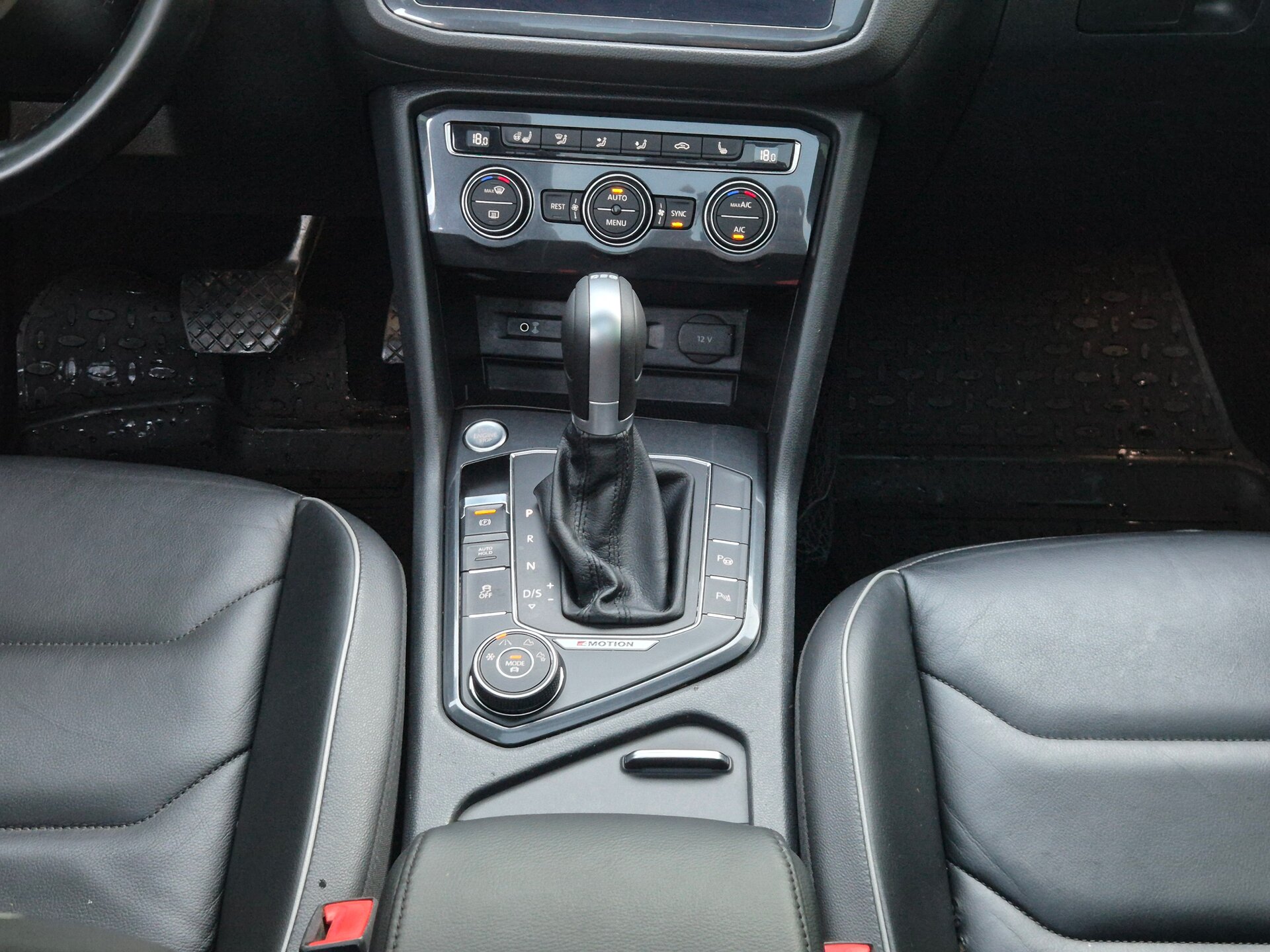 Volkswagen Tiguan, II 2017