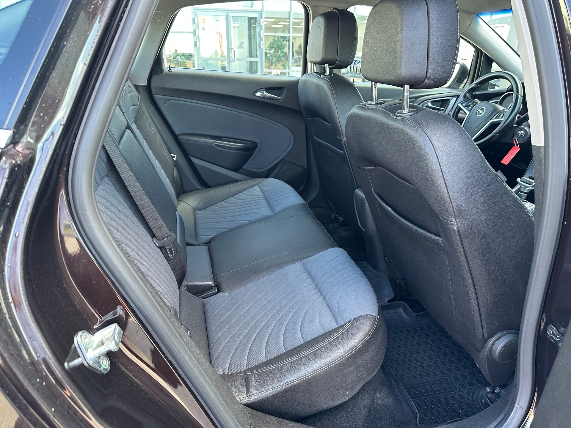 Opel Astra, J Рестайлинг 2013