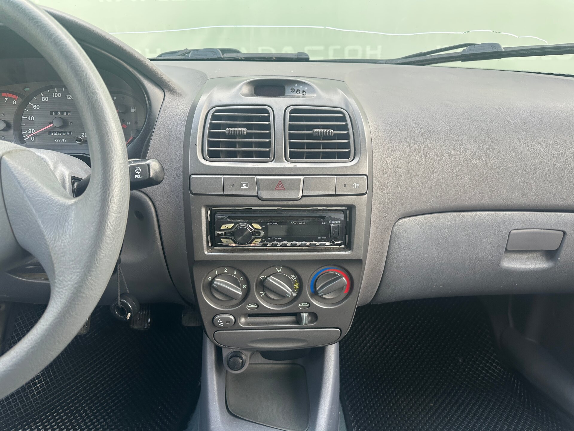 Hyundai Accent, II 2011