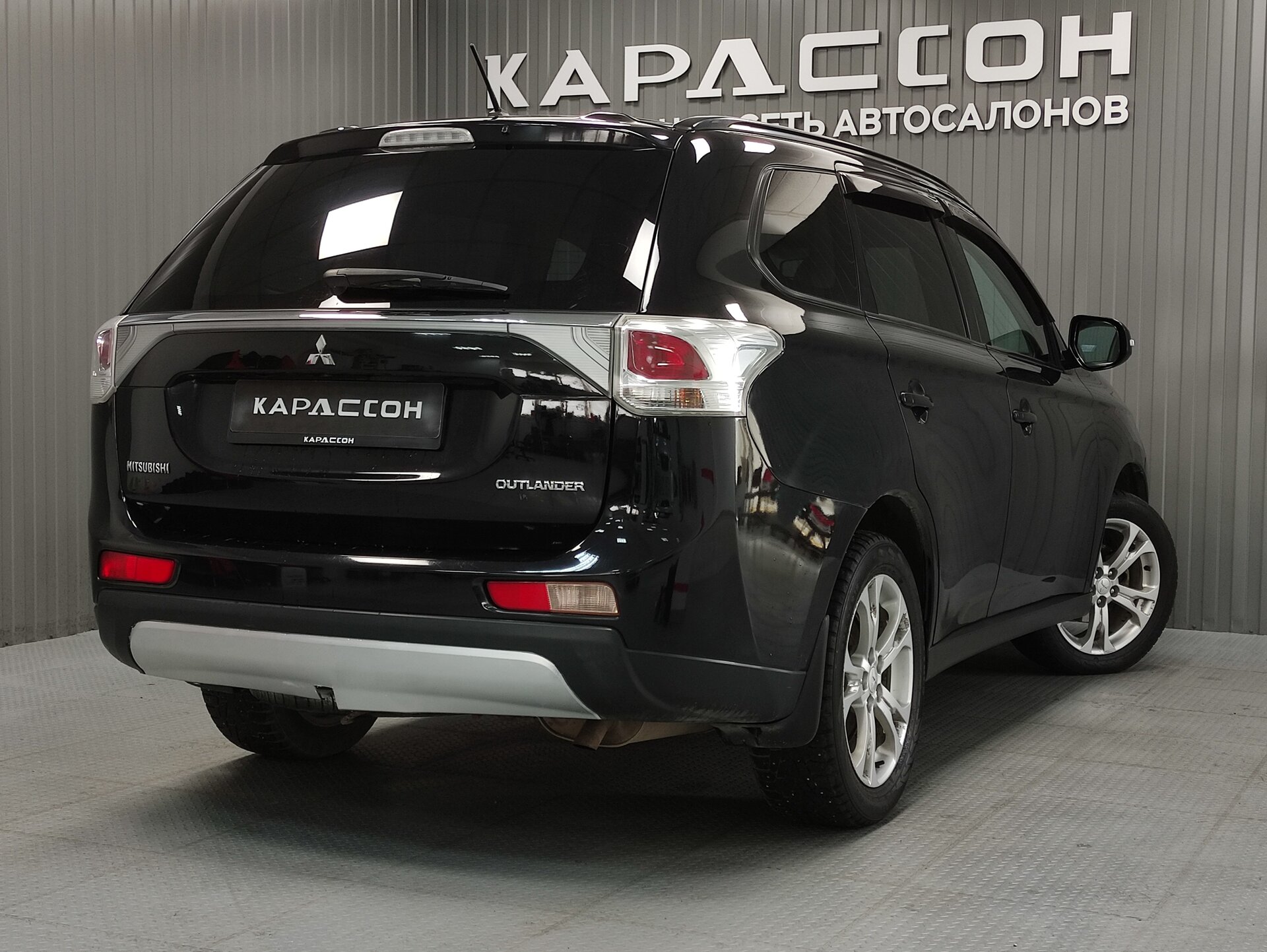Mitsubishi Outlander, III 2013