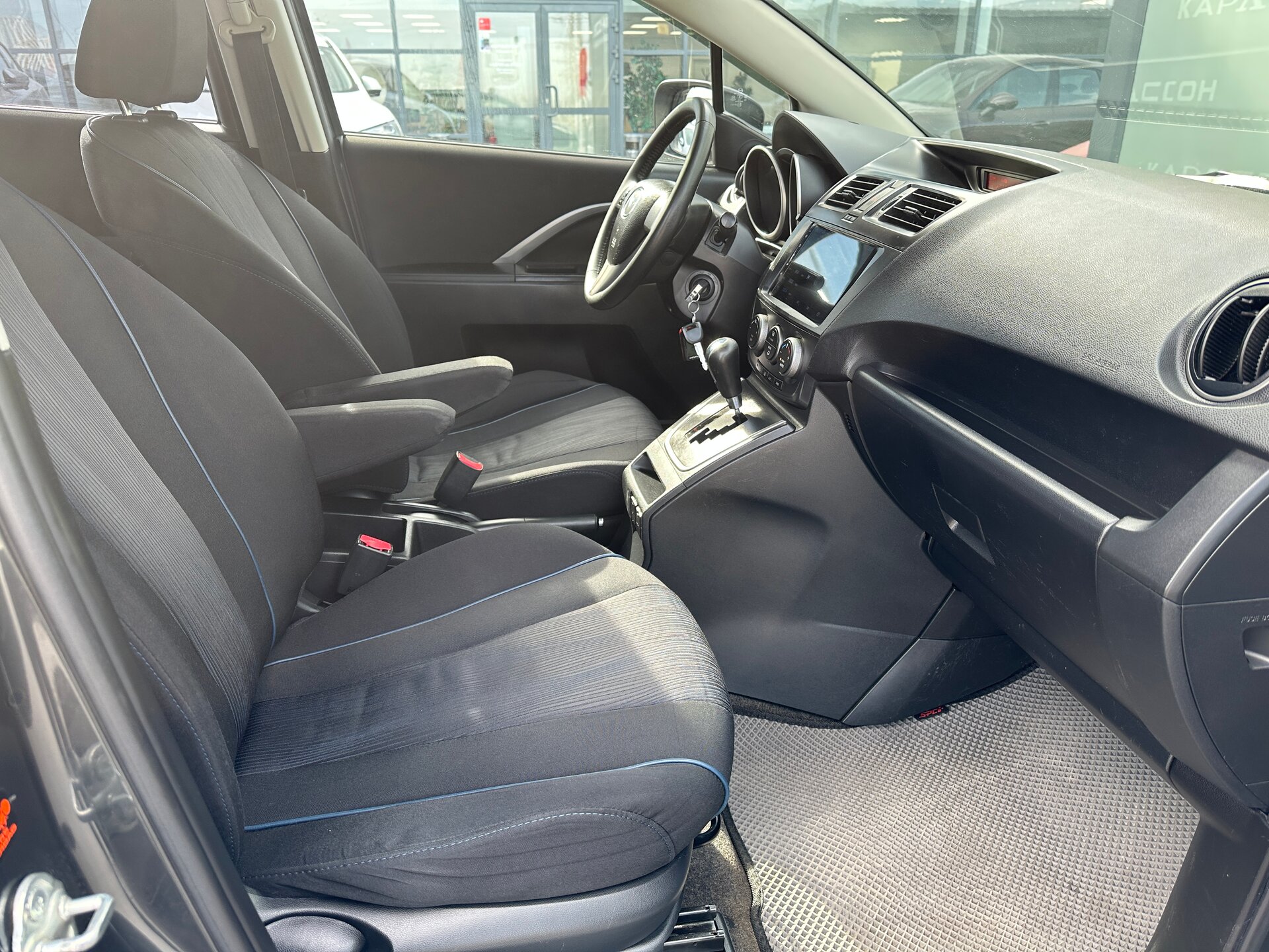 Mazda 5, II (CW) 2011