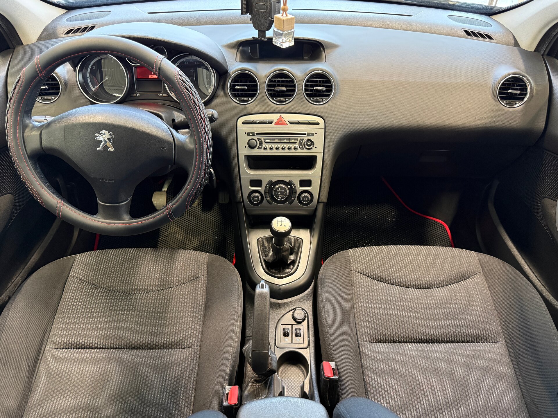 Peugeot 408, I 2013