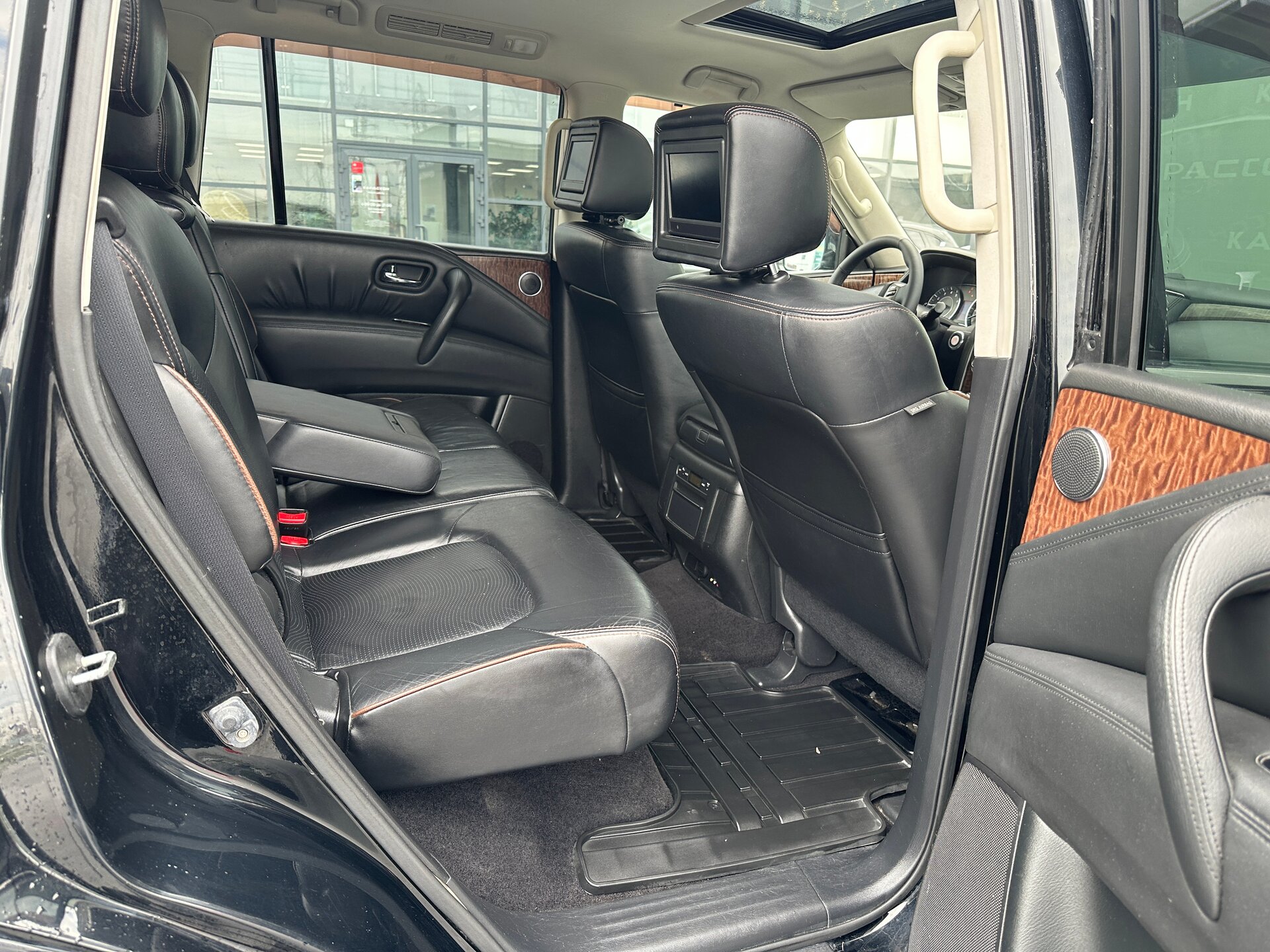 Nissan Patrol, VI (Y62) 2011 Nissan Patrol, VI (Y62) 2011