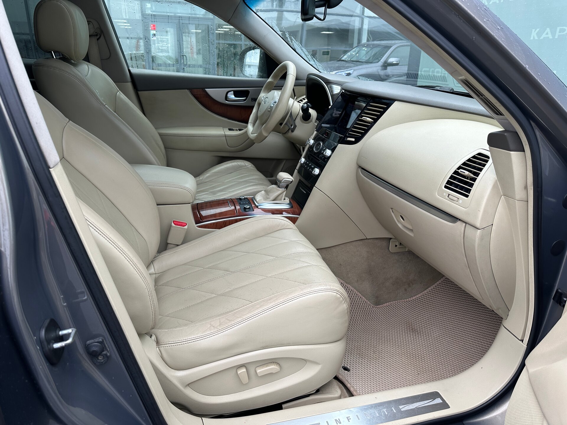 Infiniti FX, II (S51) Рестайлинг 2011