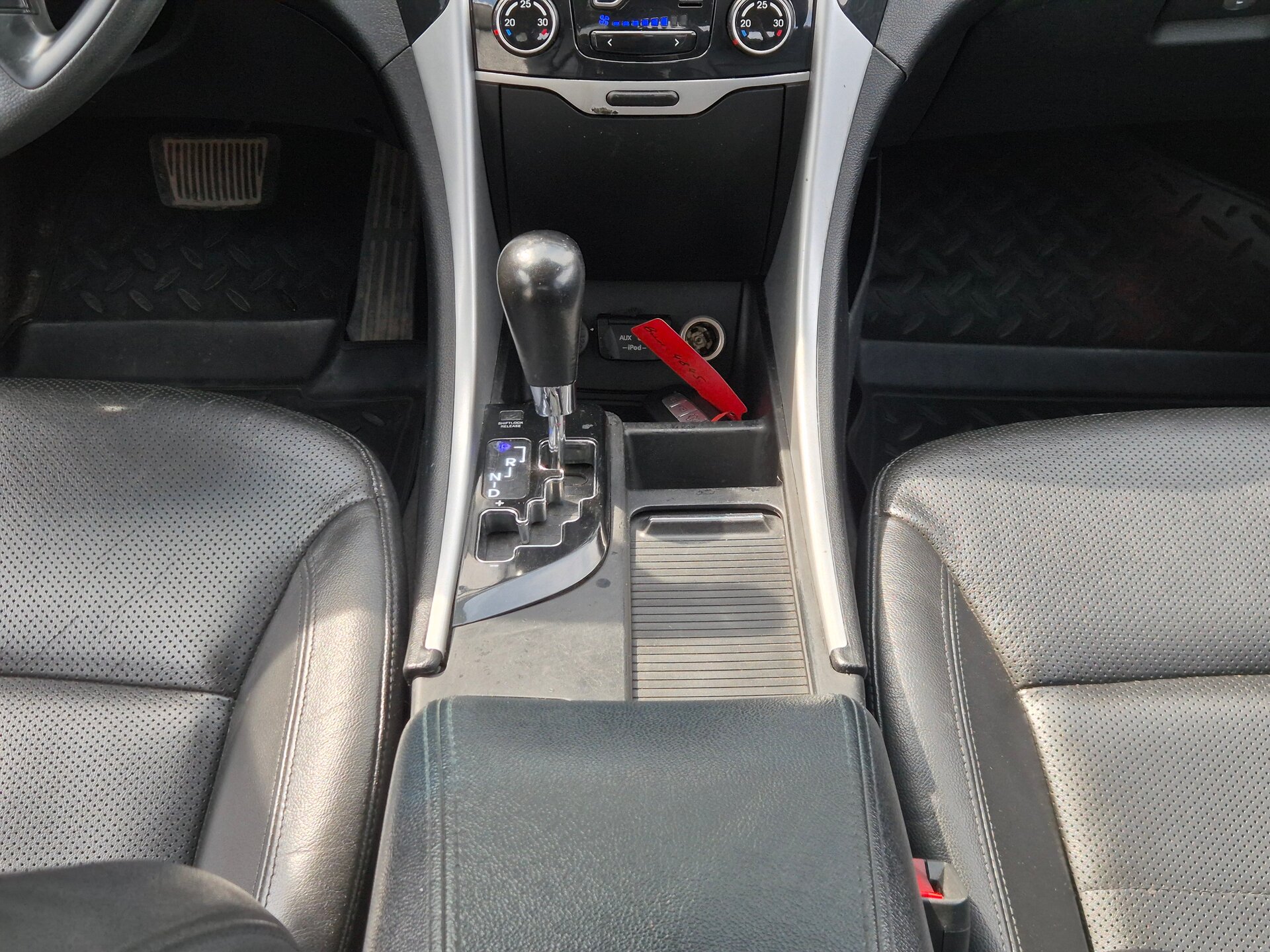 Hyundai Sonata, VI (YF) 2011