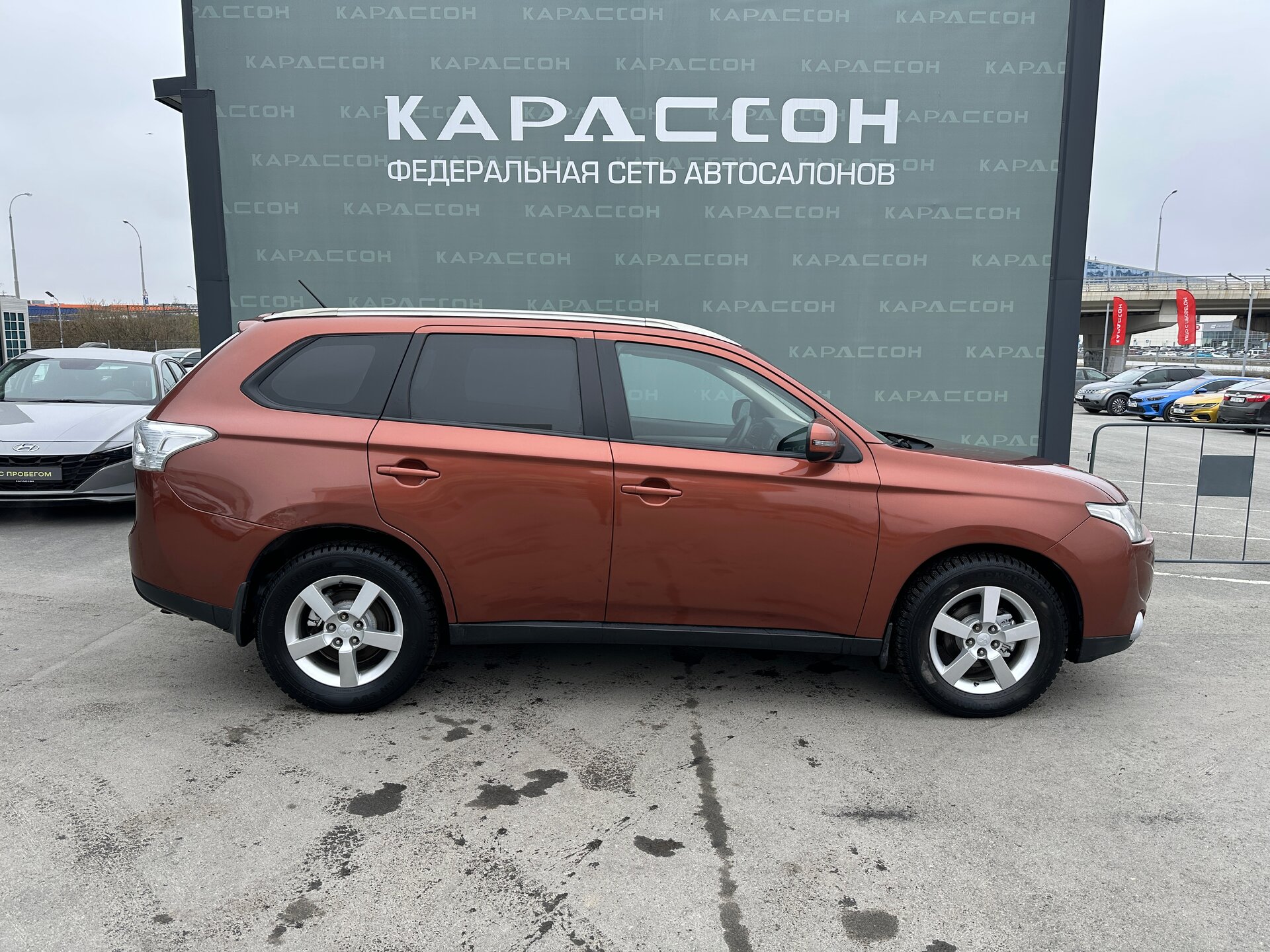 Mitsubishi Outlander, III 2013
