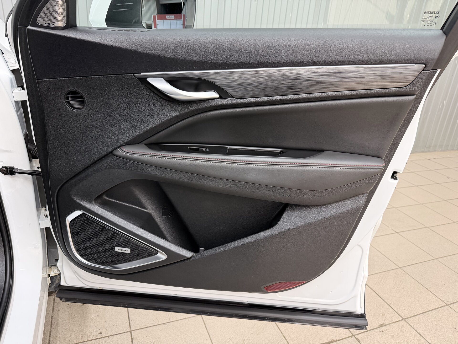 Knewstar 001, I 2024