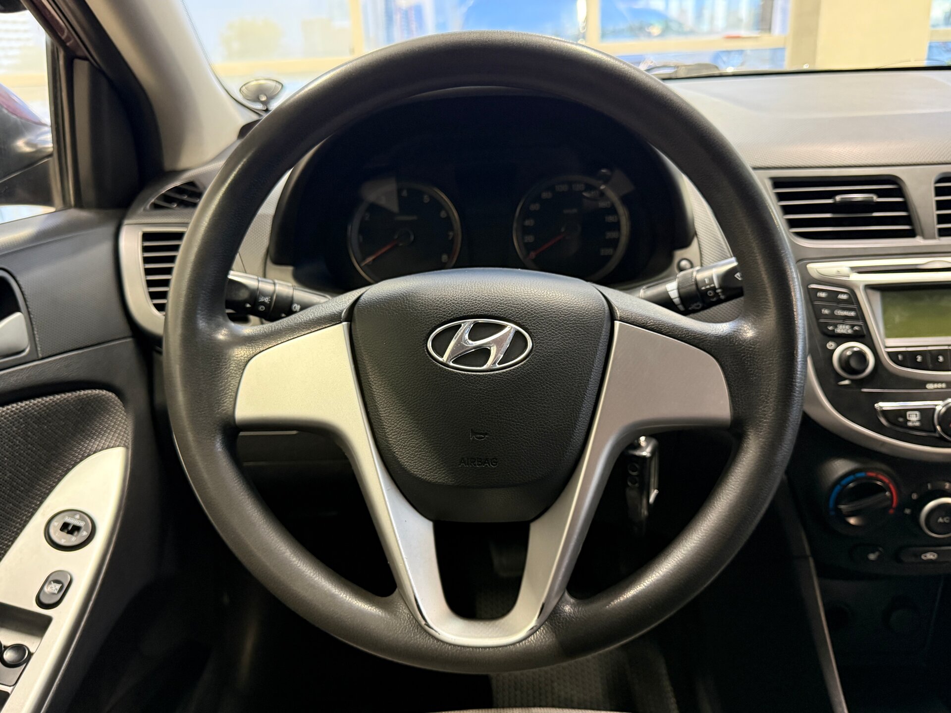 Hyundai Solaris, I 2011