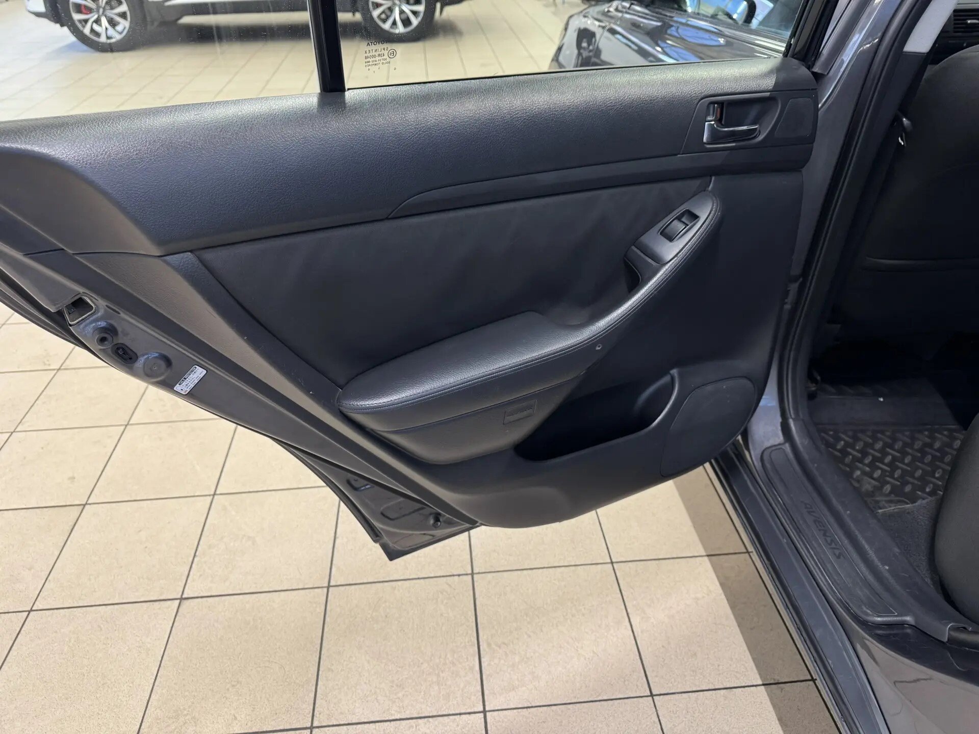 Toyota Avensis, II Рестайлинг 2006