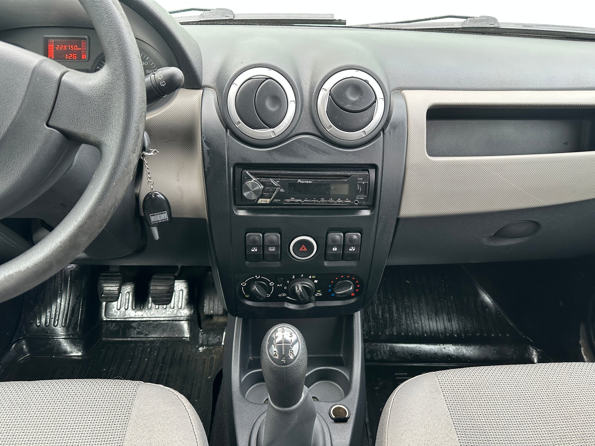 Lada (ВАЗ) Largus, I 2018