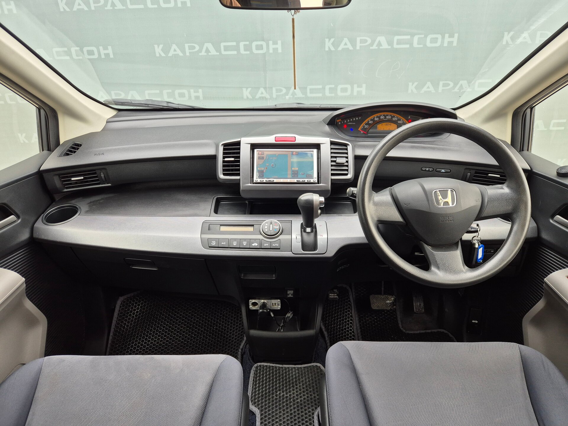 Honda Freed, I 2010