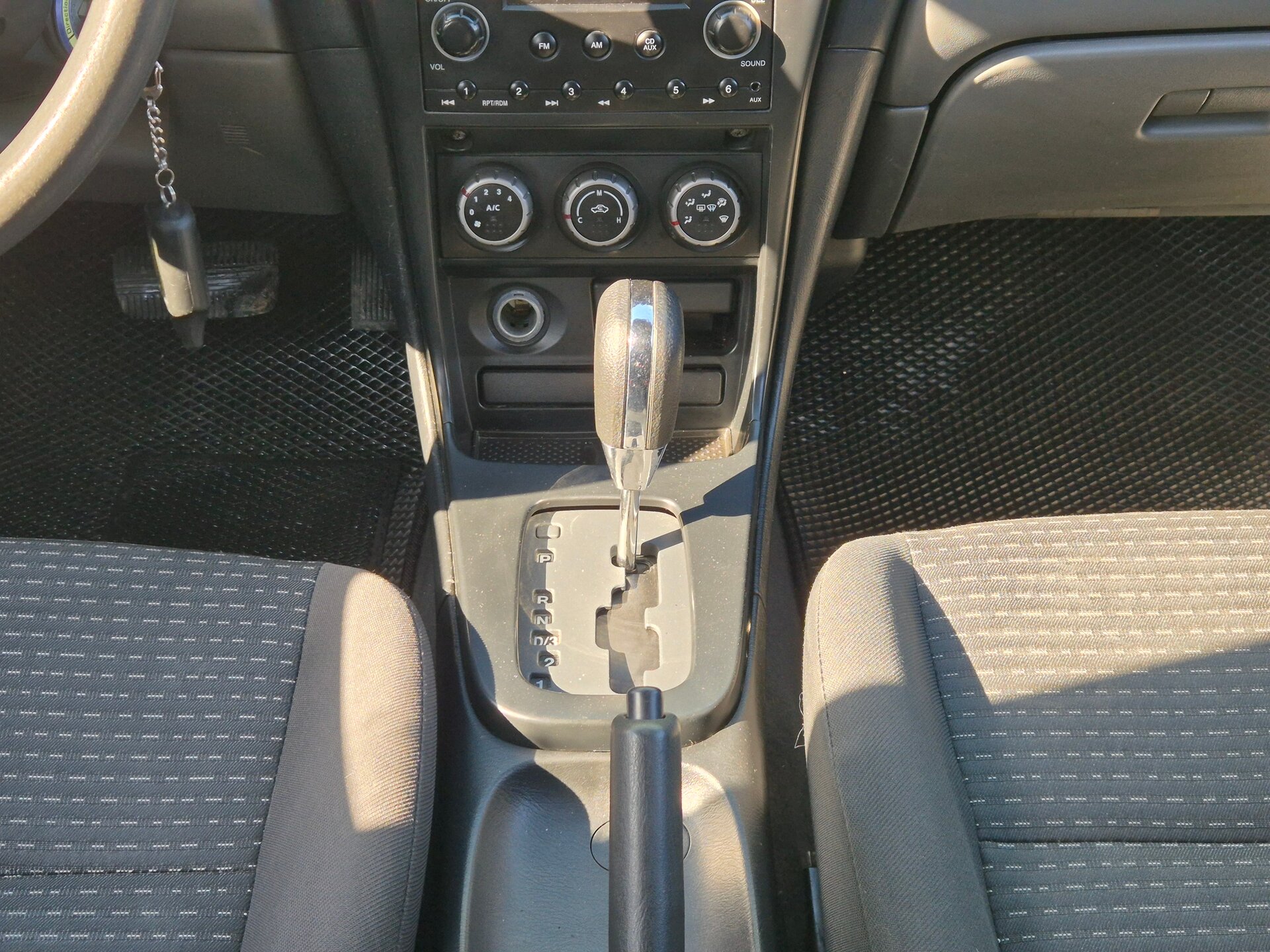 Nissan Almera Classic, I 2009