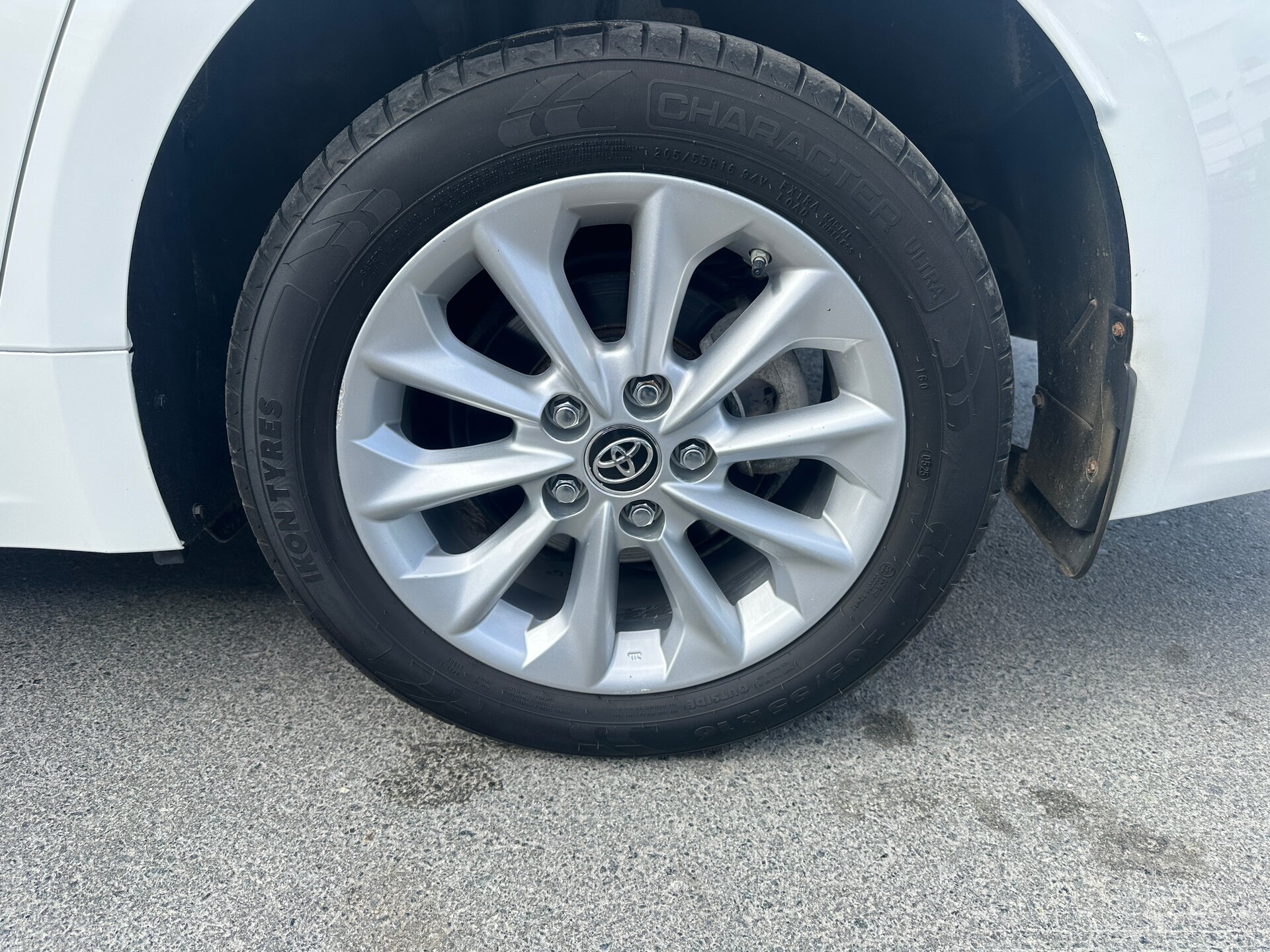 Toyota Corolla, XI (E160, E170, E180) Рестайлинг 1 2019 Toyota Corolla, XI (E160, E170, E180) Рестайлинг 1 2019