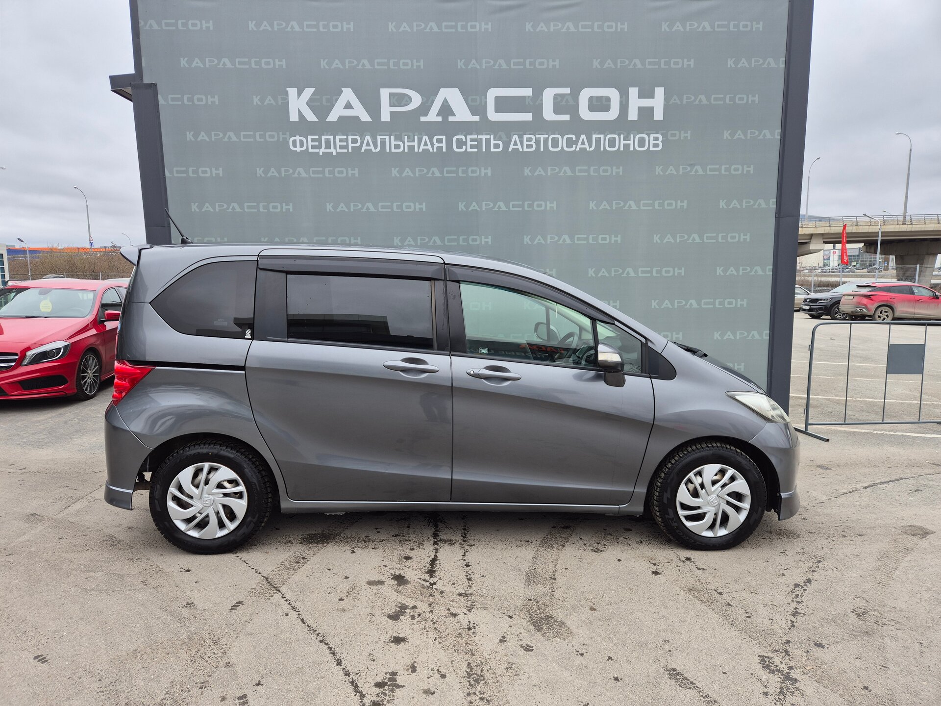 Honda Freed, I 2010