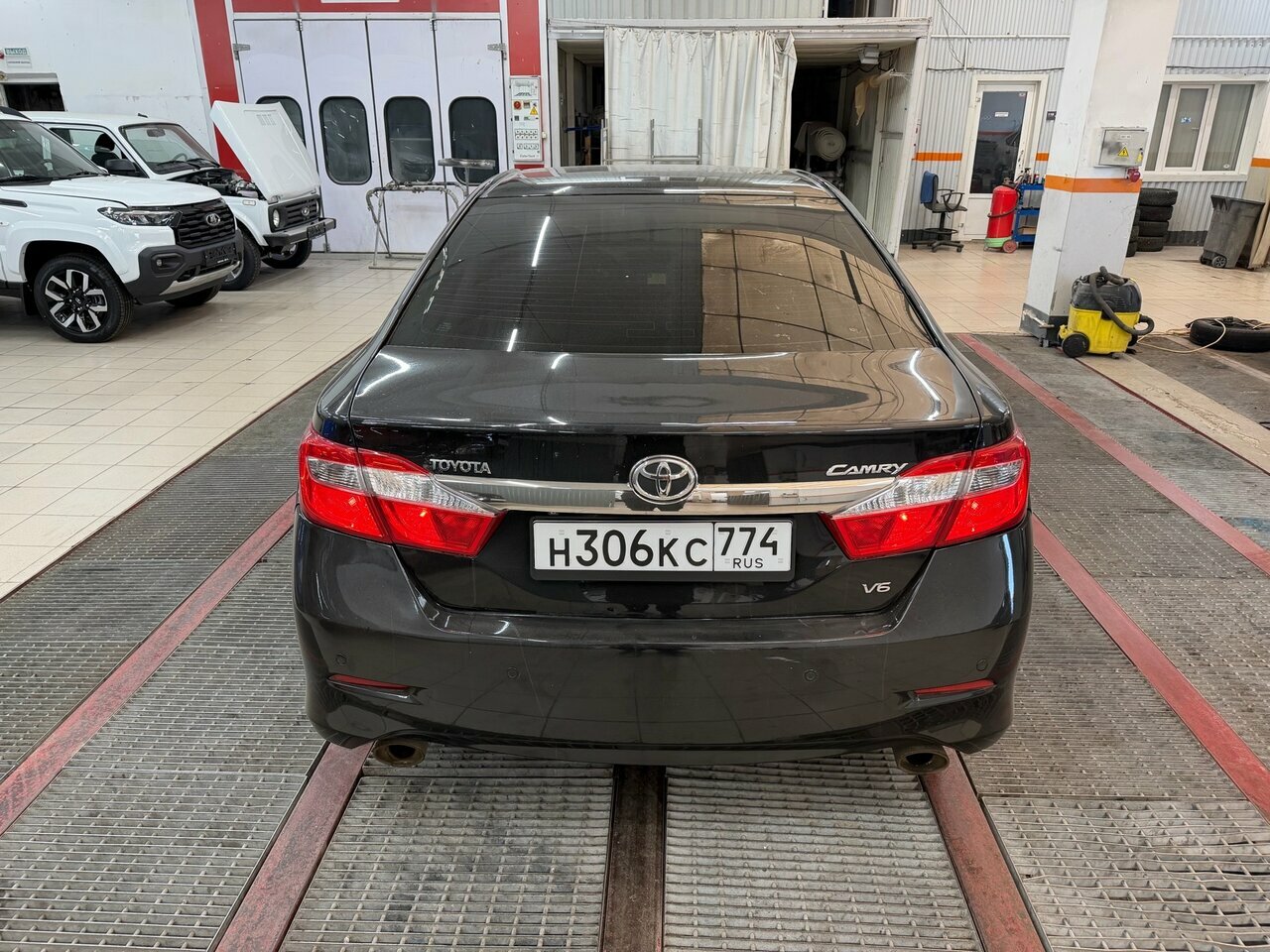 Toyota Camry, VII (XV50) 2012