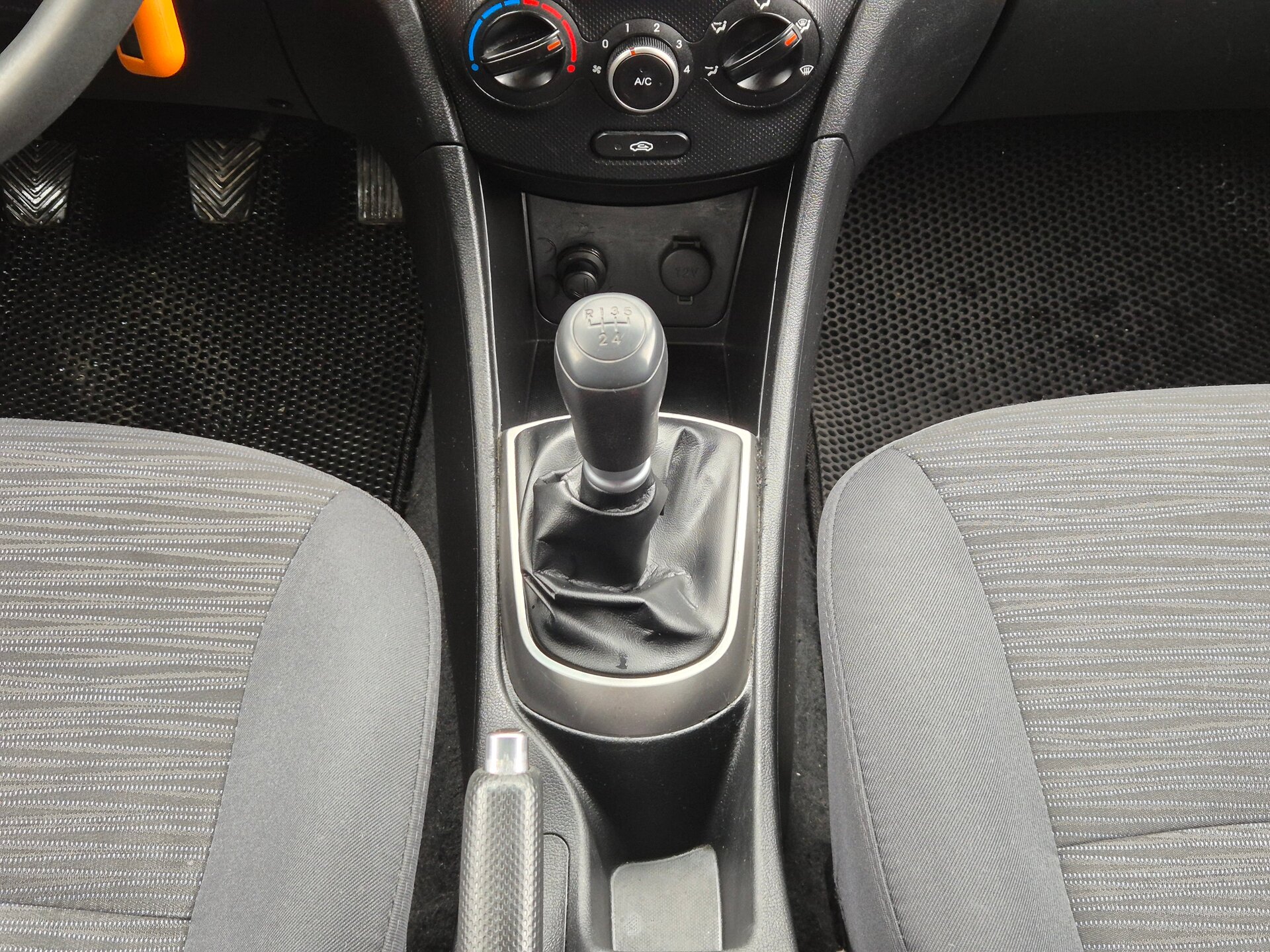 Hyundai Solaris, I Рестайлинг 2015