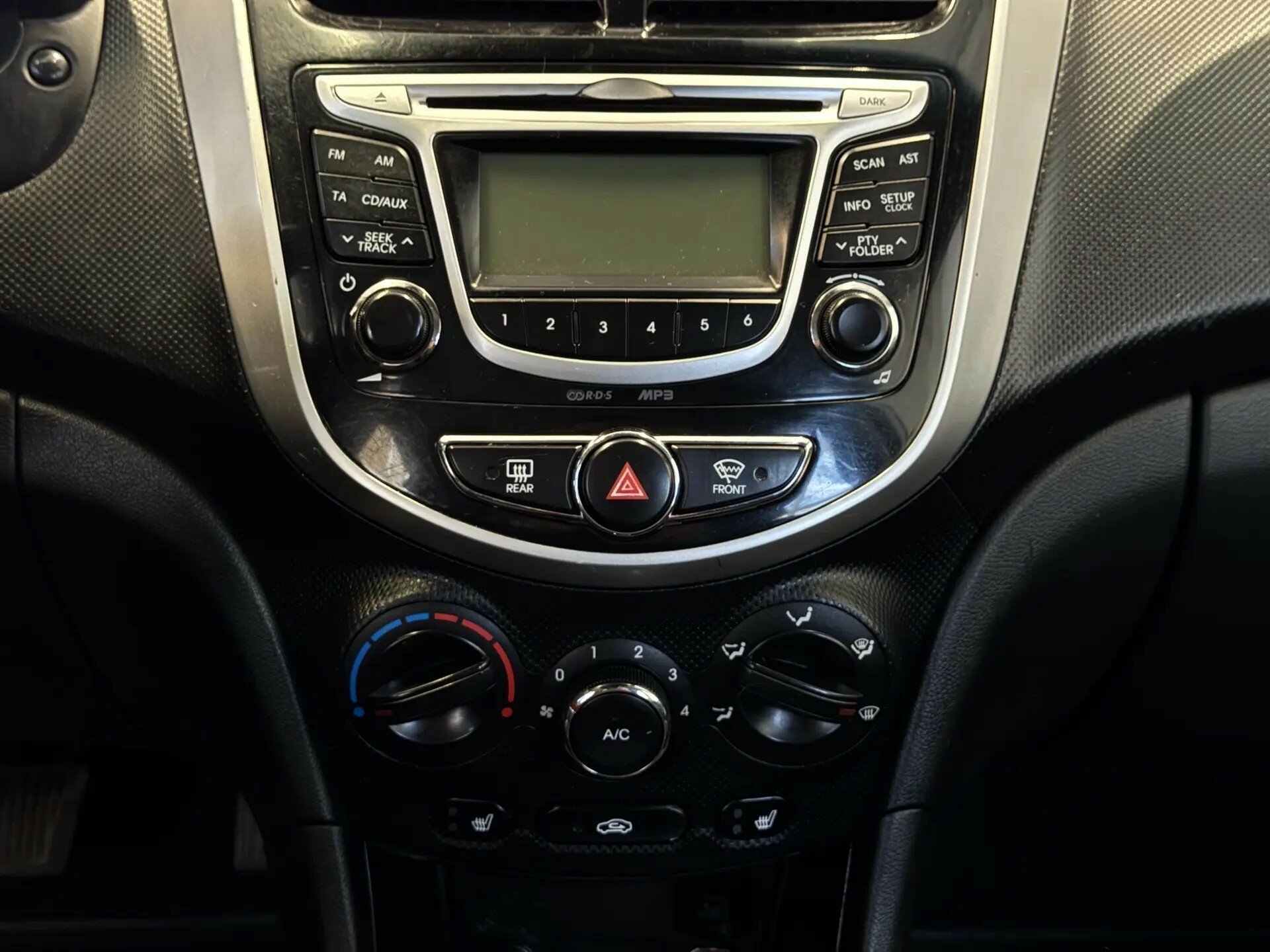 Hyundai Solaris, I 2014