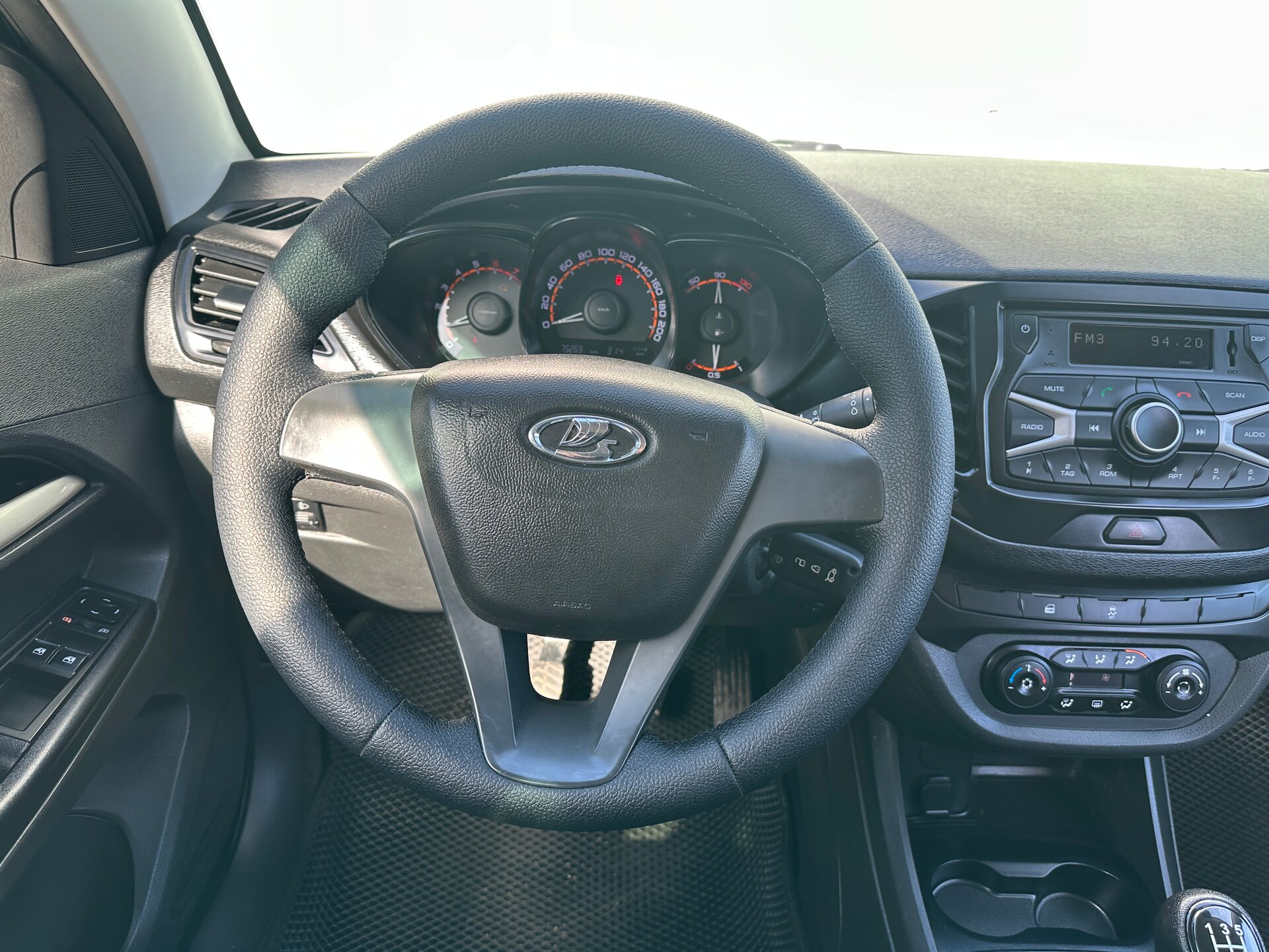 Lada (ВАЗ) Vesta, I 2019
