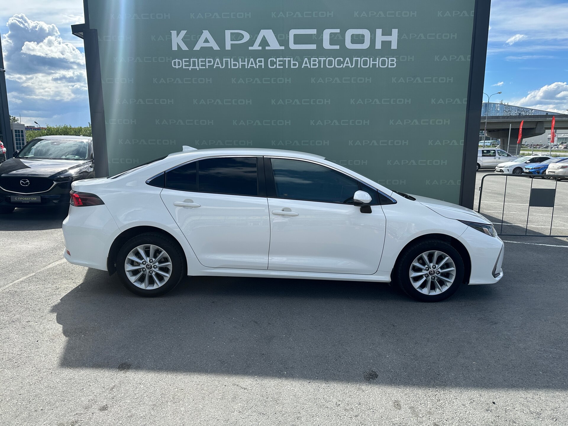 Toyota Corolla, XI (E160, E170, E180) Рестайлинг 1 2019 Toyota Corolla, XI (E160, E170, E180) Рестайлинг 1 2019