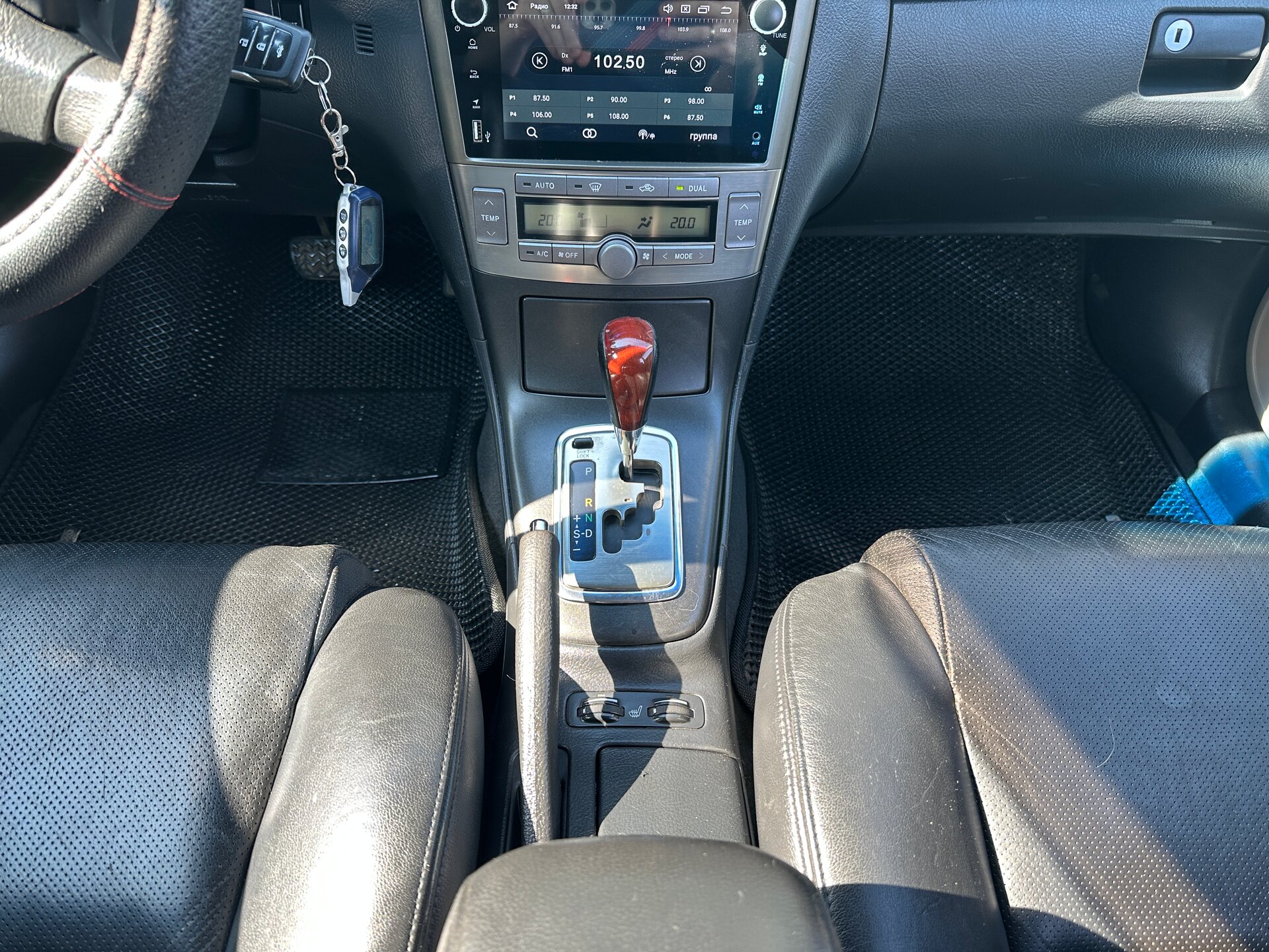 Toyota Avensis, II 2006