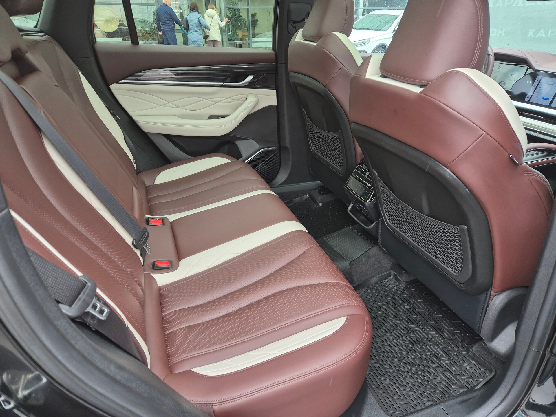 Geely Monjaro, I 2023