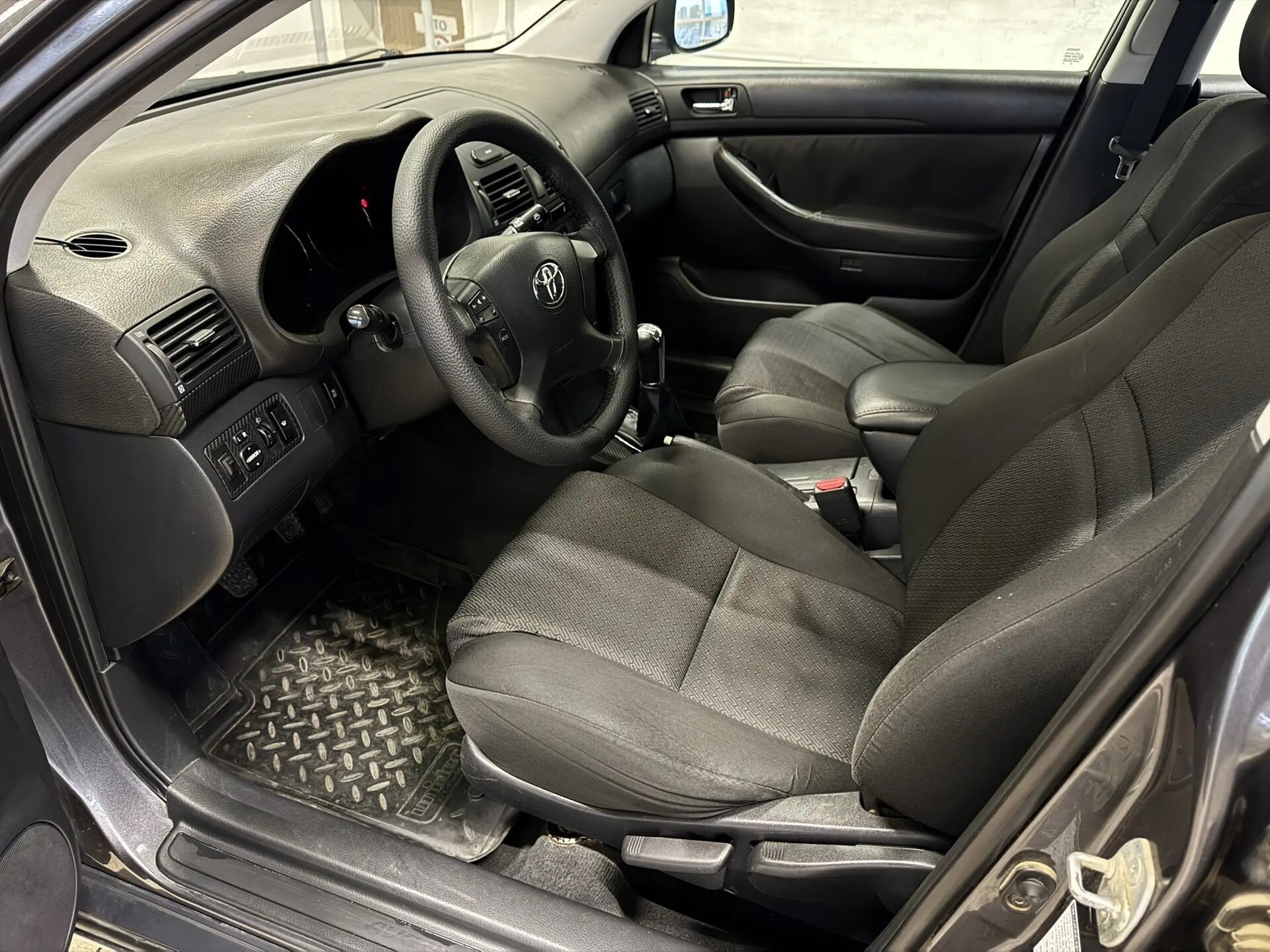 Toyota Avensis, II Рестайлинг 2006