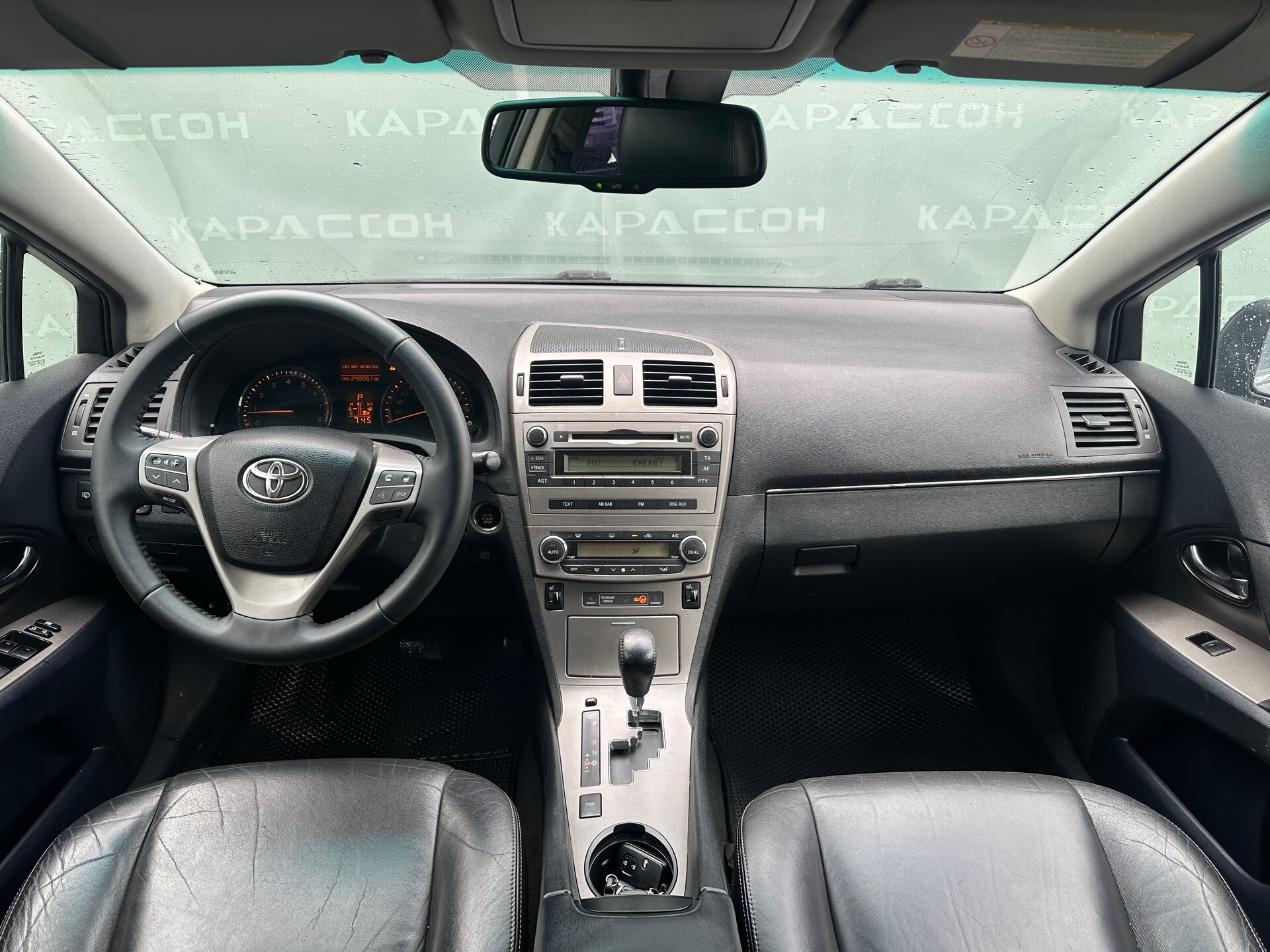 Toyota Avensis, III 2011