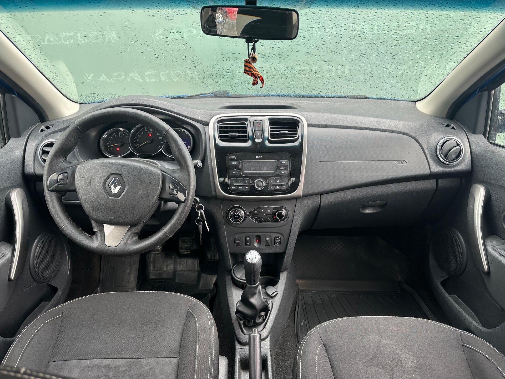Renault Logan, II 2017