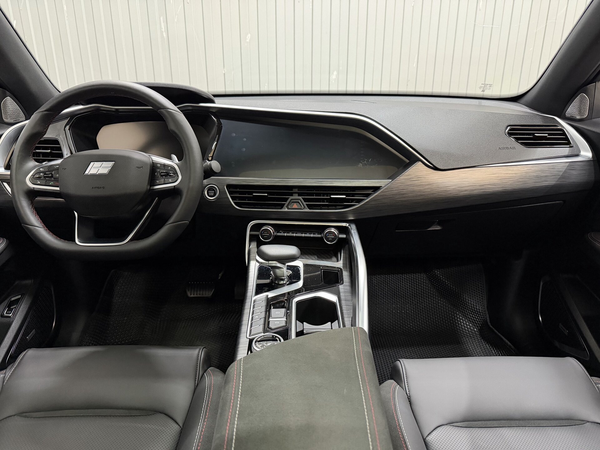Knewstar 001, I 2024